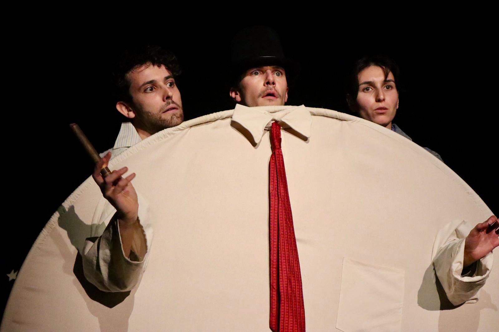 Scène Le Petit Prince - Le Businessman et personnages au chapeau haut-de-forme